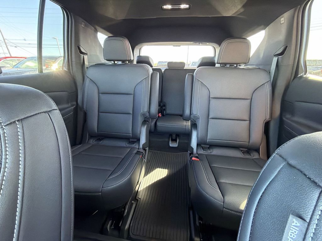 New 2026 Chevrolet Traverse LT w/ Sun and Wheel Package image 29
