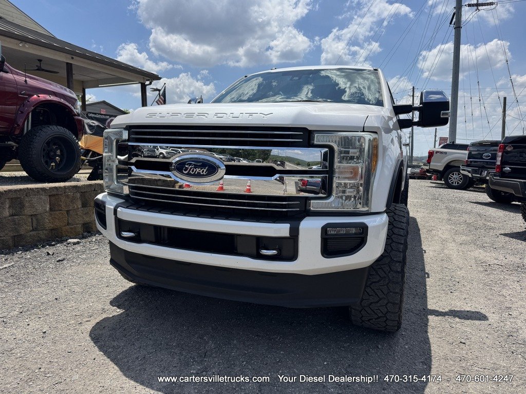 Used 2017 Ford F250 Lariat w/ Lariat Ultimate Package AWD/4WD image 4