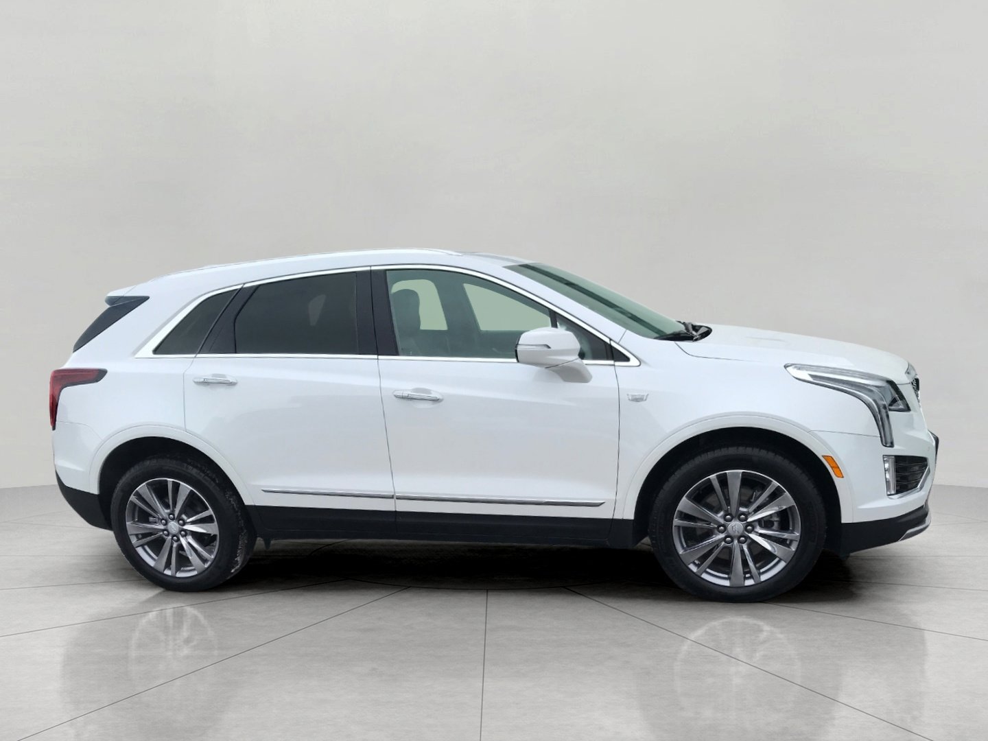 Certified 2025 Cadillac XT5 Premium Luxury image 10