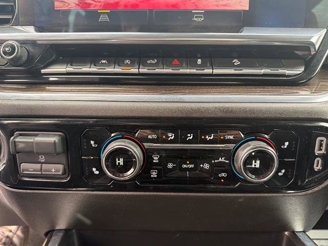 Used 2024 Chevrolet Silverado 1500 RST w/ Z71 Off-Road Package image 39