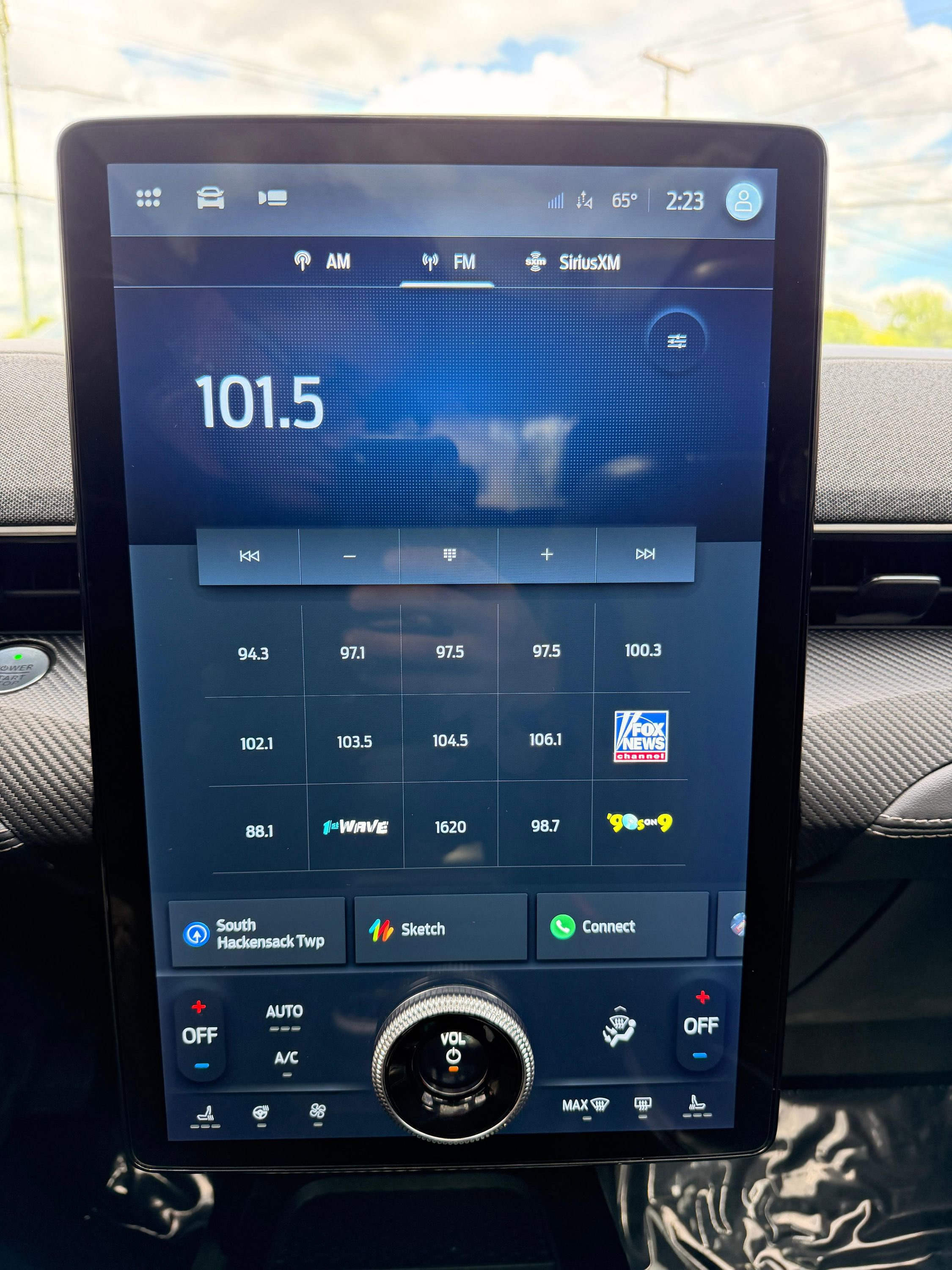 Used 2021 Ford Mustang Mach-E Premium AWD/4WD image 37