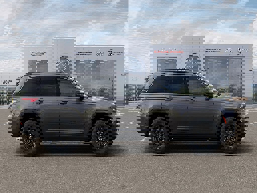New 2026 Jeep Grand Cherokee Altitude image 21