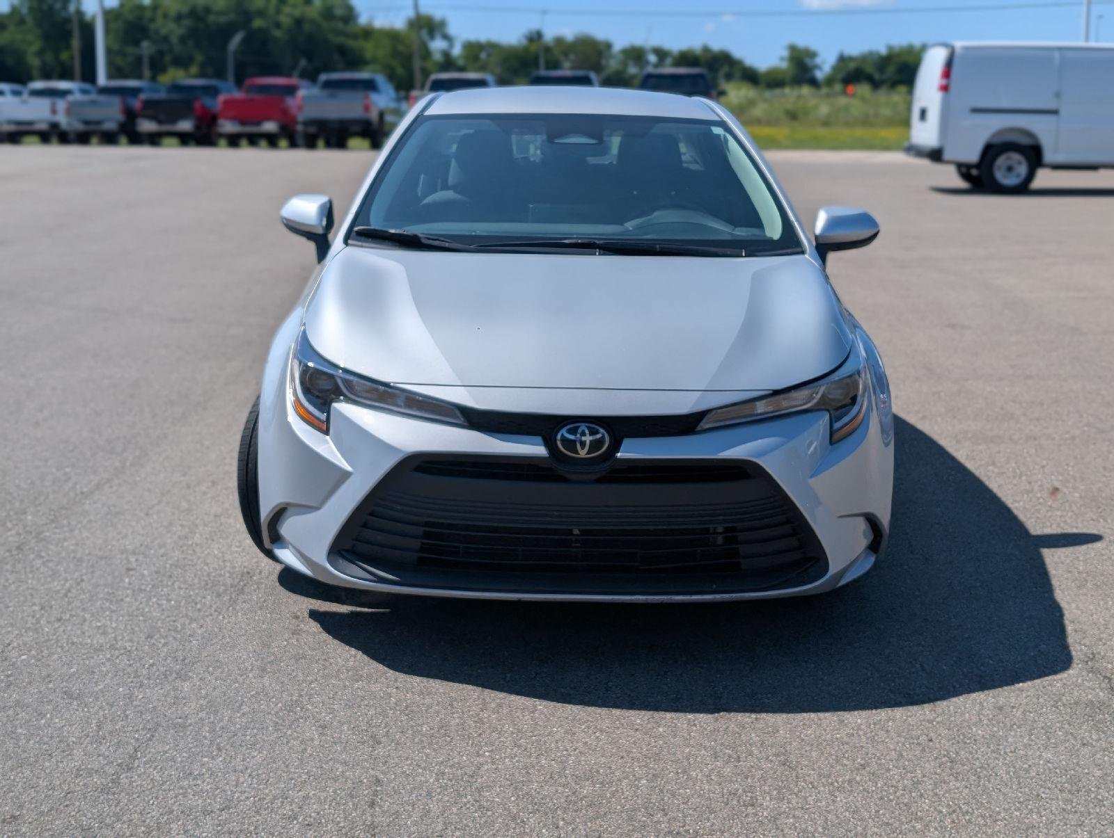 Used 2024 Toyota Corolla LE FWD image 8