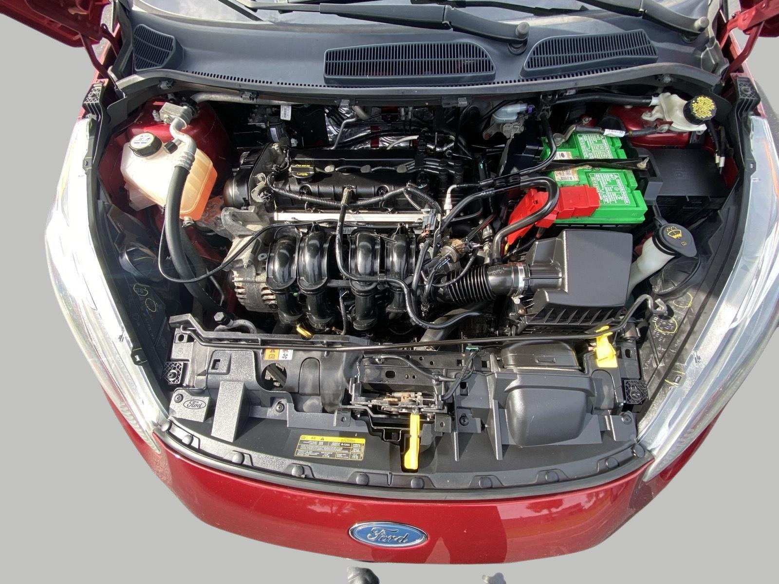 Used 2014 Ford Fiesta SE FWD image 7