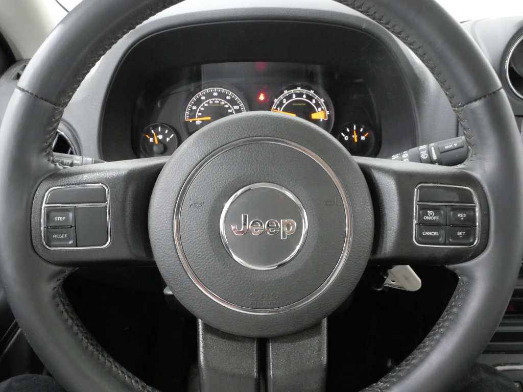 Used 2017 Jeep Patriot High Altitude FWD image 15