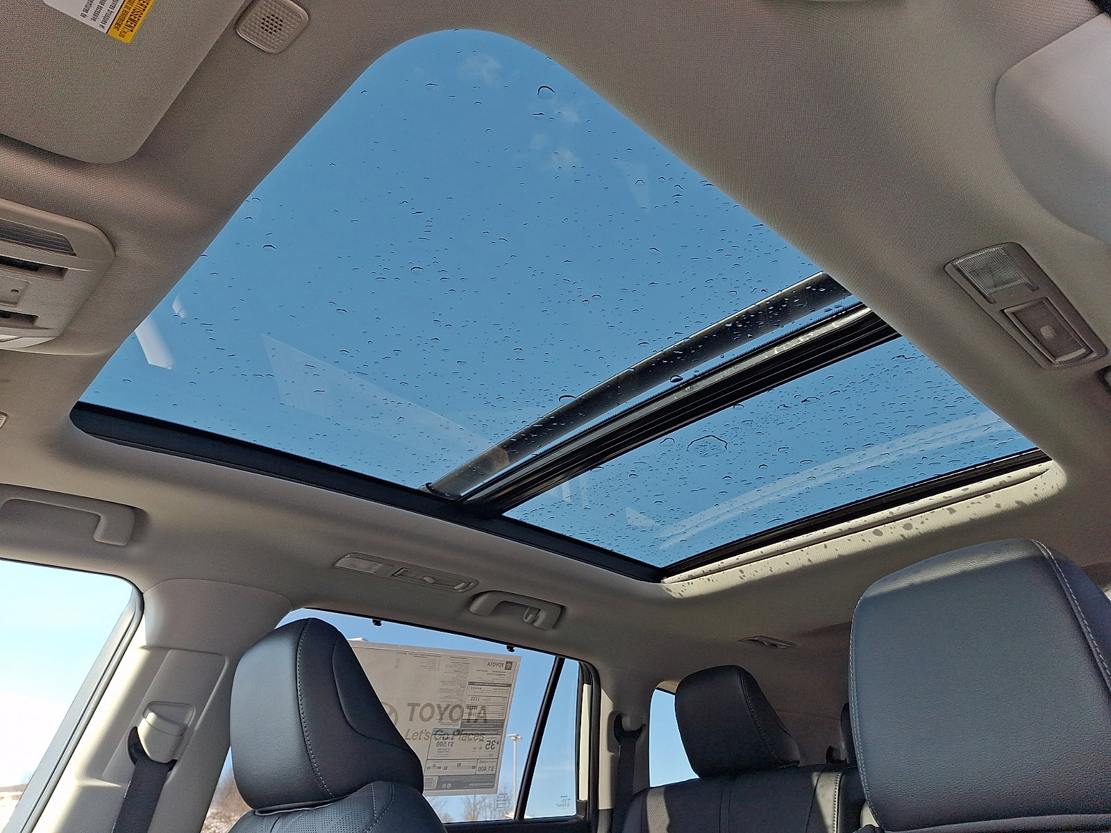 New 2026 Toyota Highlander Platinum image 12