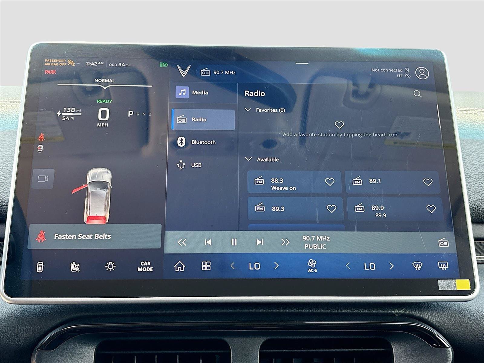 New 2025 VinFast VF 8 Eco AWD/4WD image 14