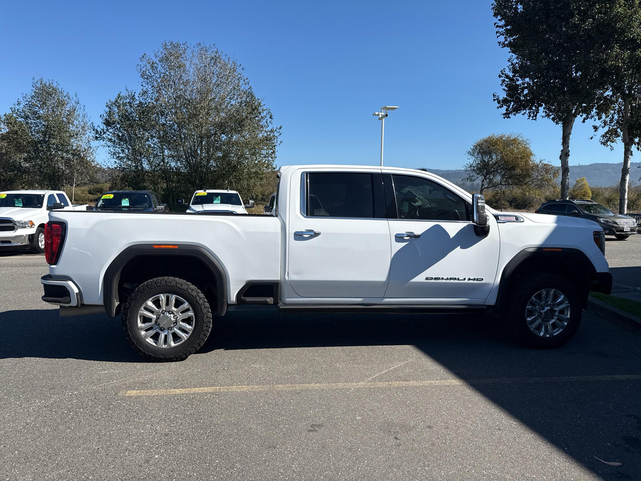 Used 2022 GMC Sierra 2500 Denali w/ Denali Ultimate Package AWD/4WD image 3