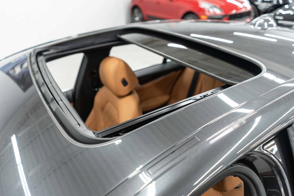 Used 2022 BMW 530i xDrive w/ Premium Package image 50