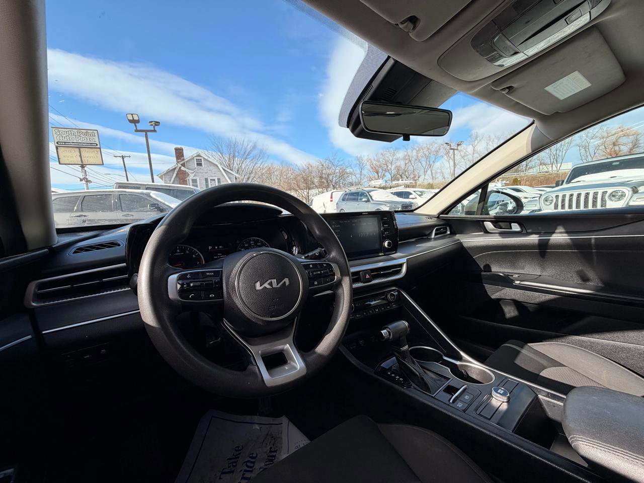 Used 2022 Kia K5 LXS image 11