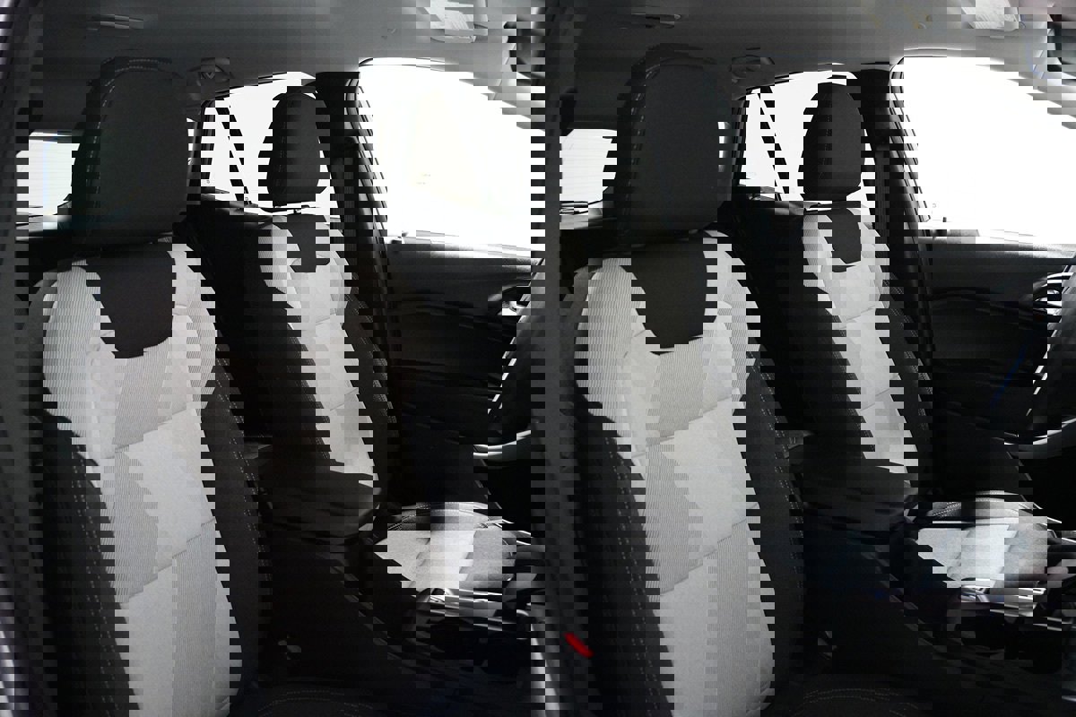 Used 2026 Chevrolet Trax LS w/ Driver Confidence Package image 9