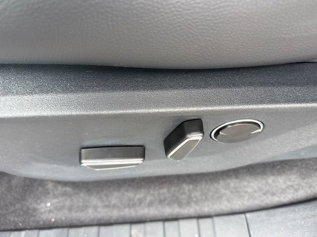 New 2026 Ford F150 Lariat w/ Equipment Group 502A High image 26