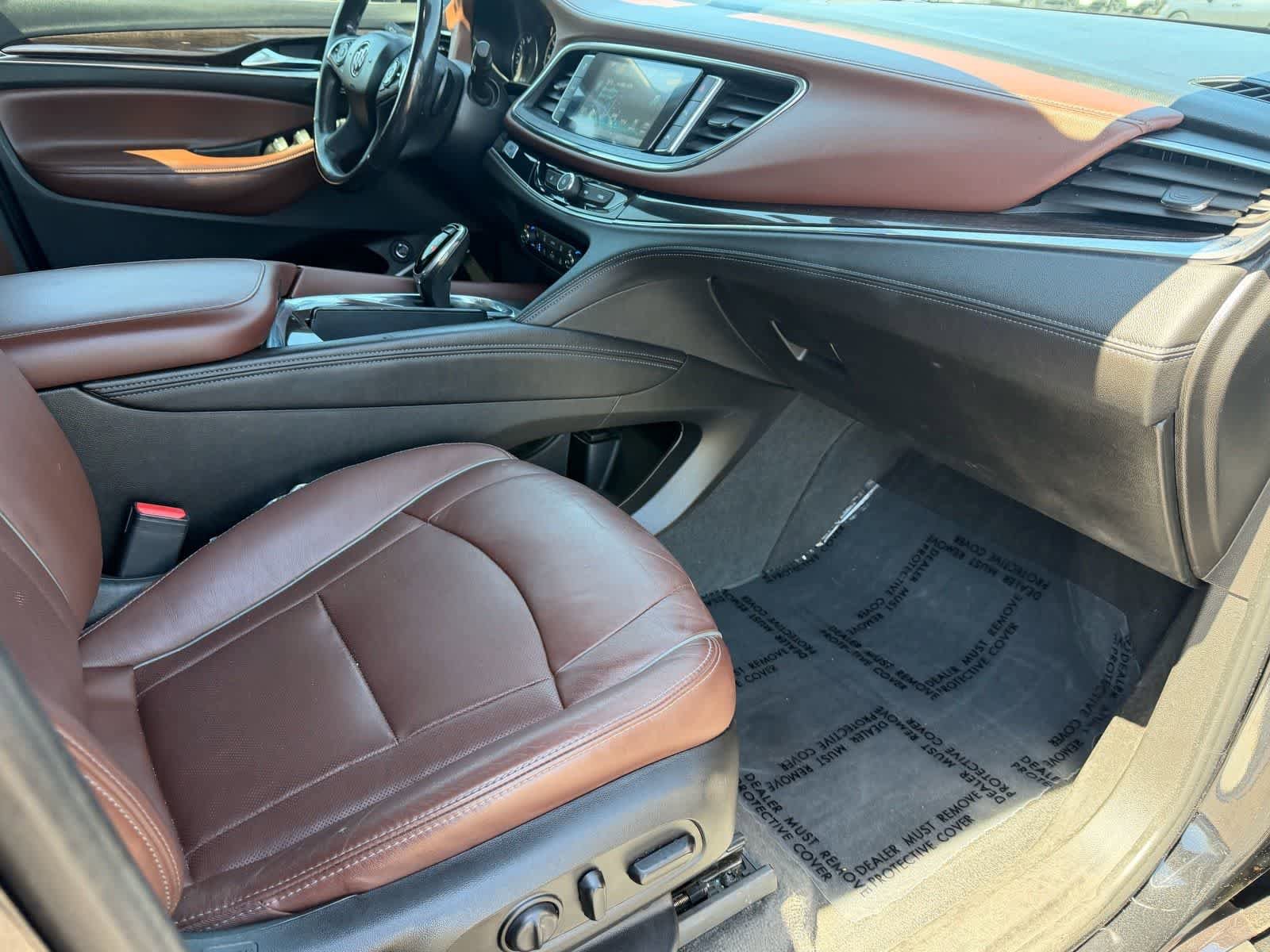 Used 2019 Buick Enclave Avenir w/ Avenir Technology Package image 14
