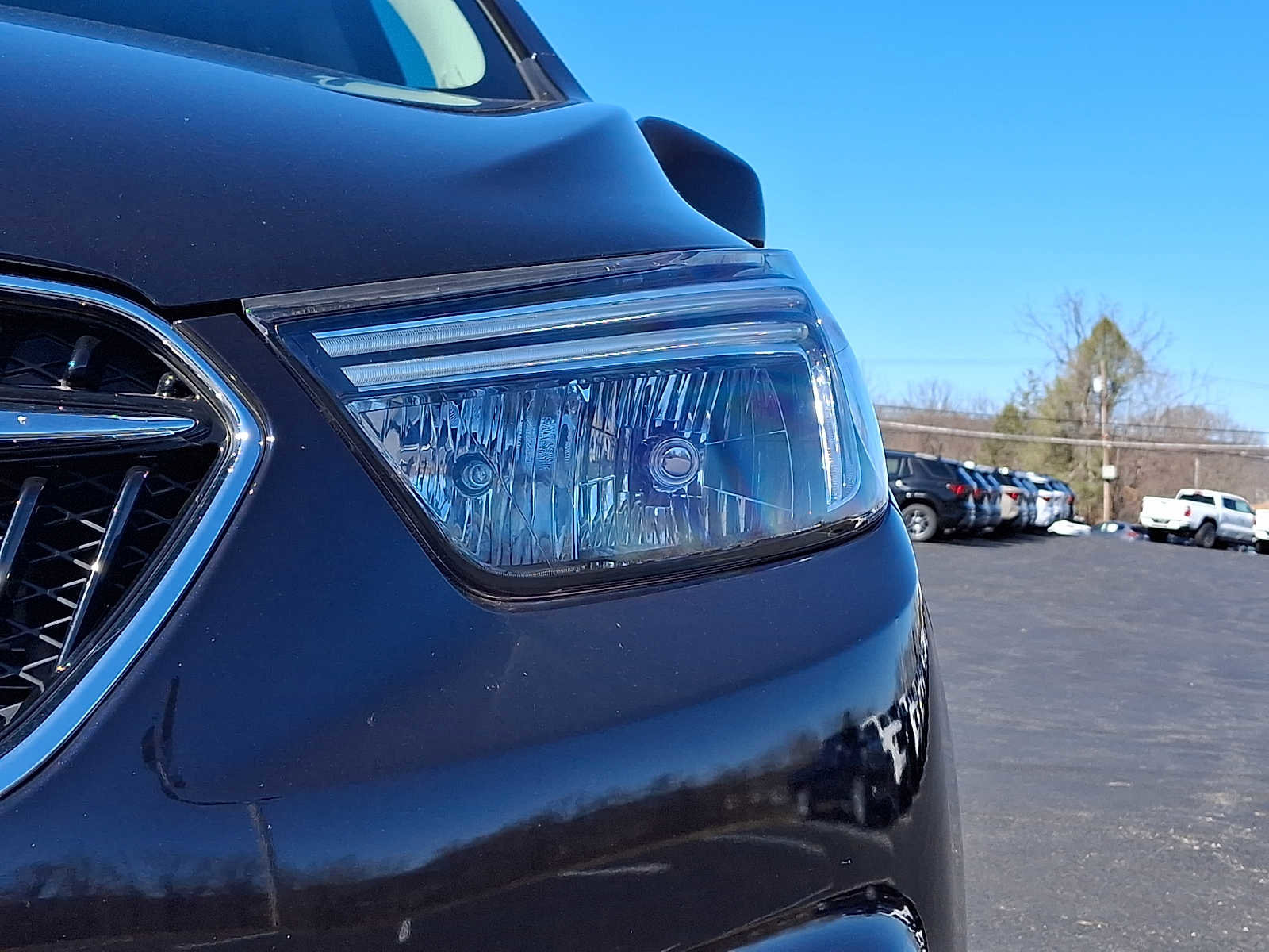 Certified 2022 Buick Encore Preferred w/ Safety Package image 9