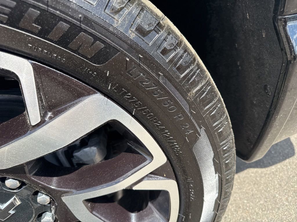 Used 2024 Chevrolet Silverado EV RST AWD/4WD image 35