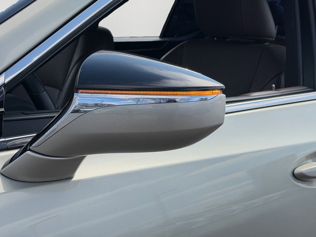 Used 2022 Lexus ES 350 350 w/ Premium Package image 26