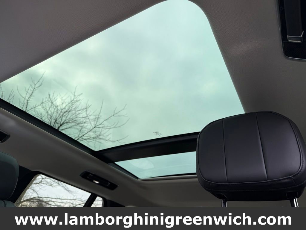 Used 2022 Land Rover Range Rover SE image 40