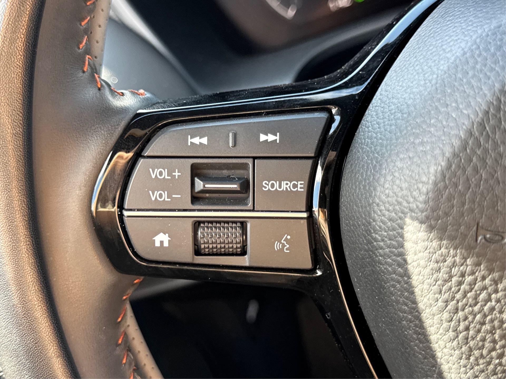 Used 2024 Honda HR-V Sport image 32