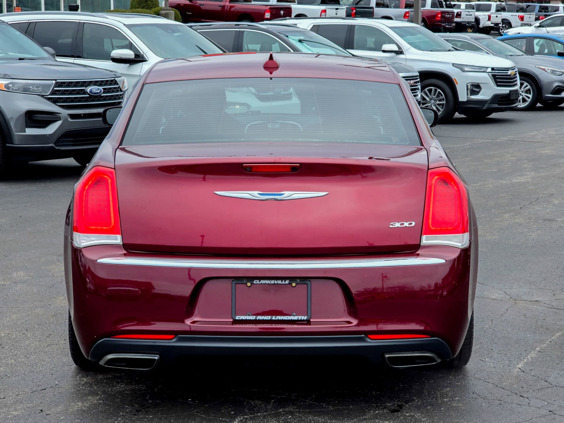 Used 2018 Chrysler 300 Touring image 18