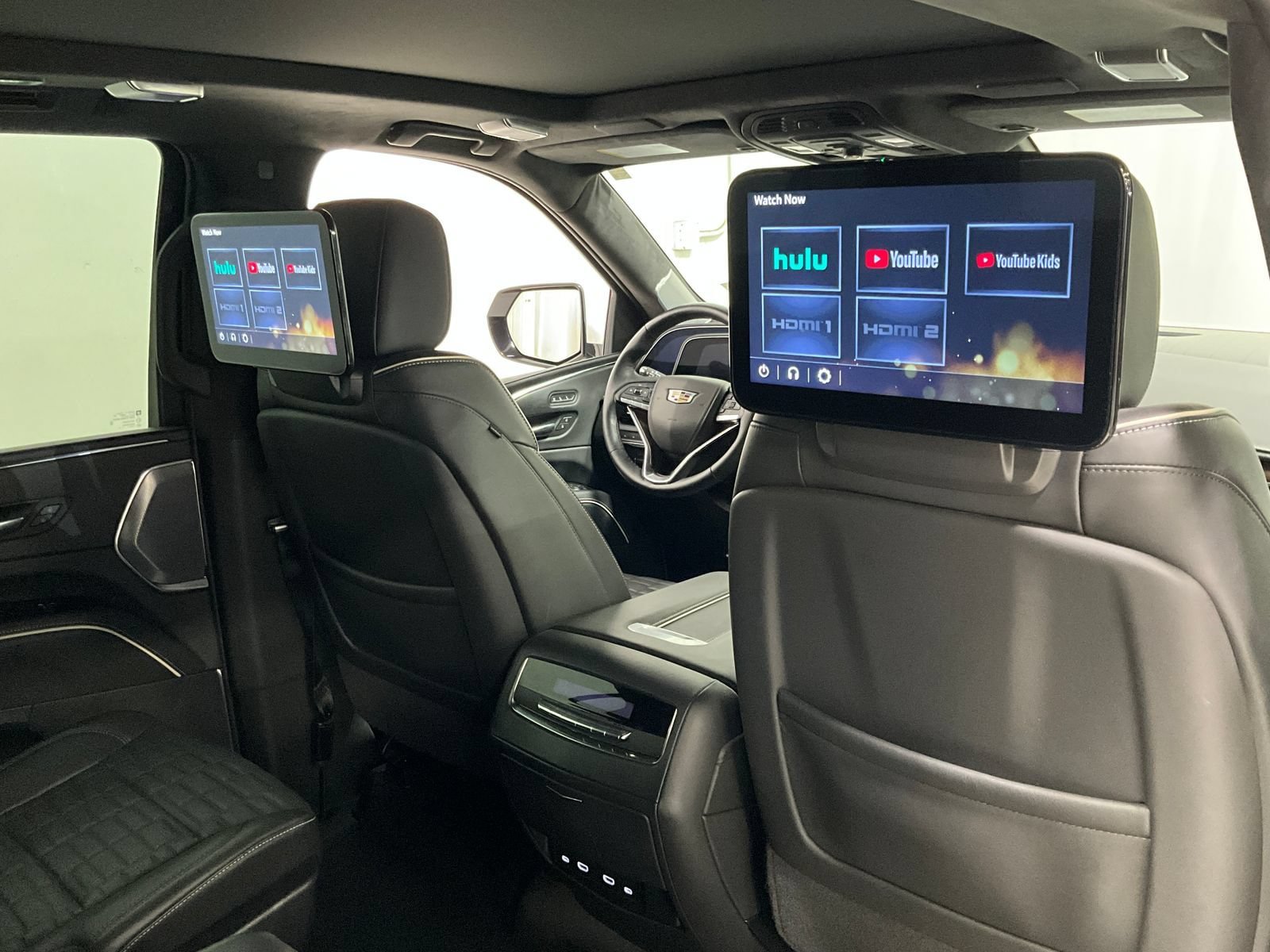 Used 2022 Cadillac Escalade ESV Premium Luxury Platinum w/ Heavy-Duty Trailer Package AWD/4WD image 27