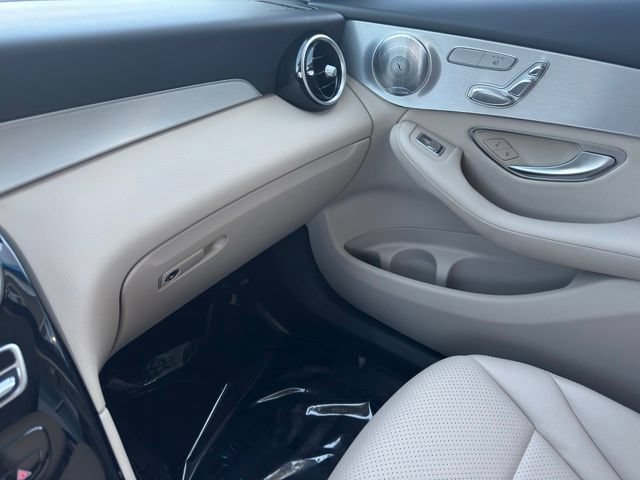 Used 2017 Mercedes-Benz GLC 300 4MATIC image 24