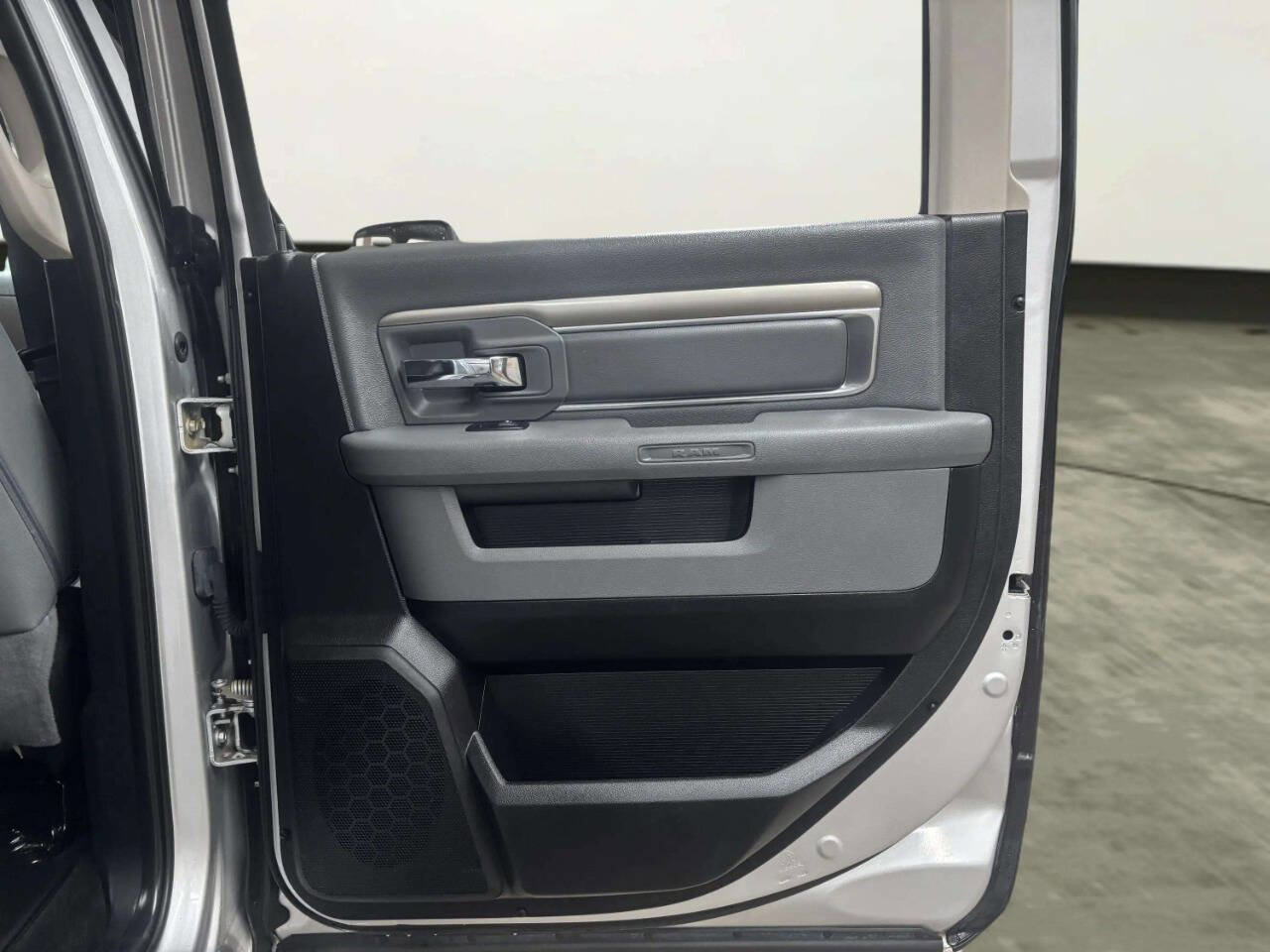 Used 2017 RAM 1500 Big Horn AWD/4WD image 18