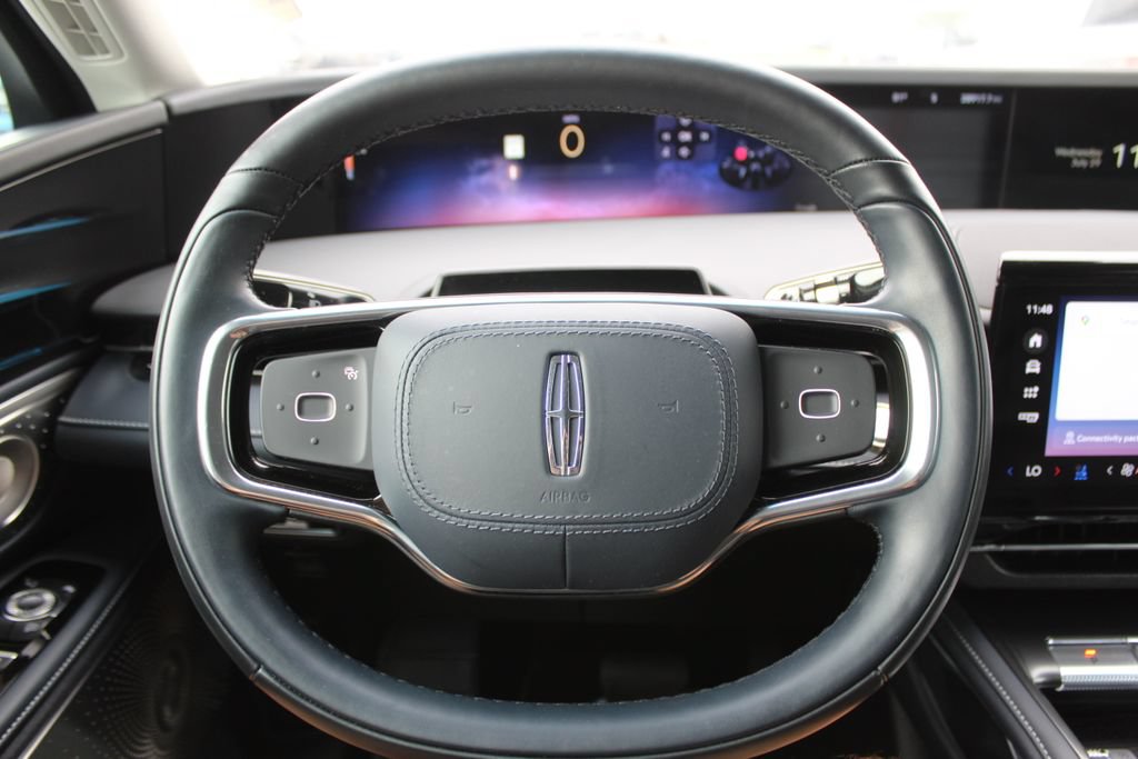 Used 2024 Lincoln Nautilus Reserve w/ Equipment Group 203A AWD/4WD image 24