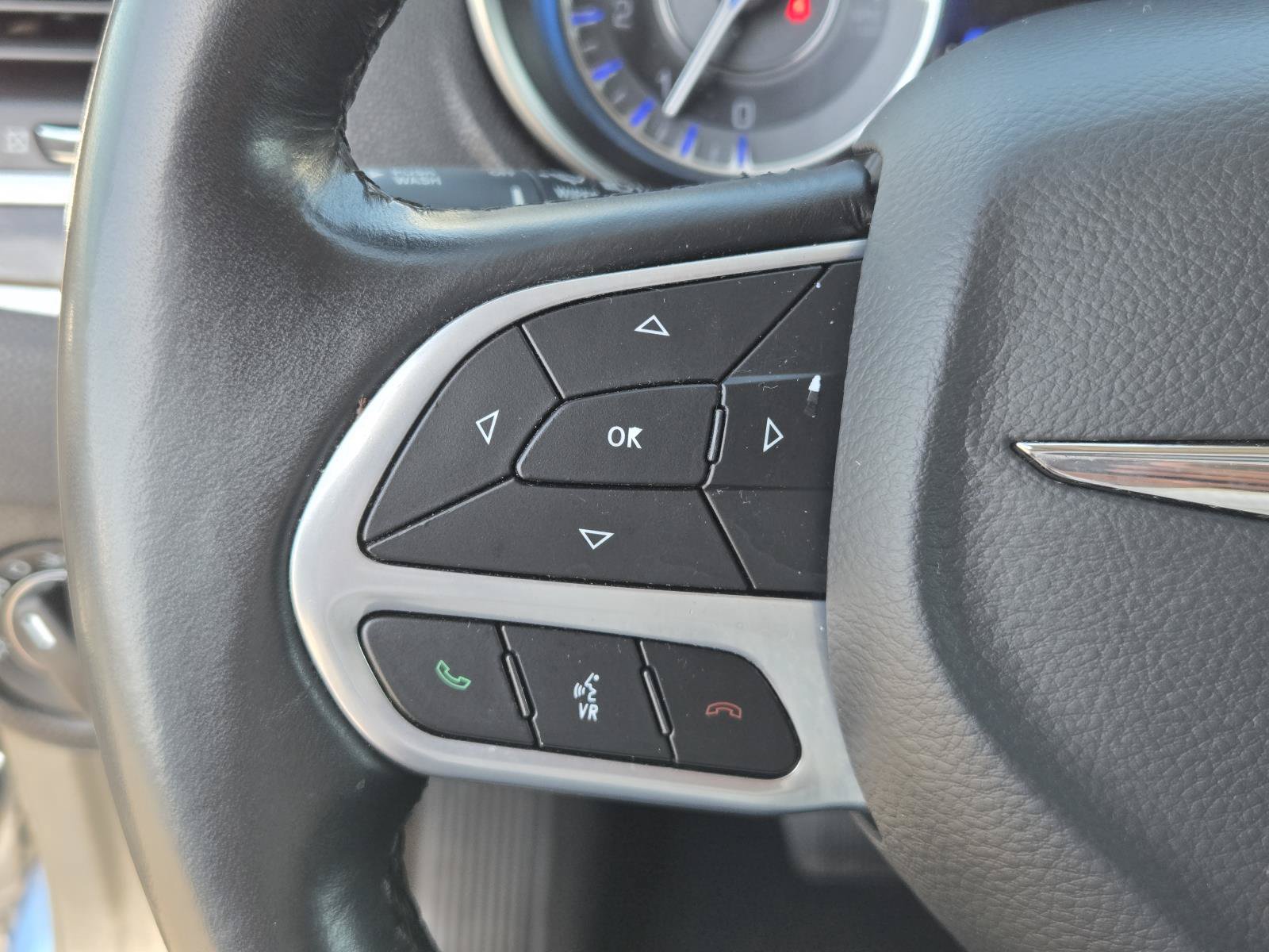 Used 2021 Chrysler 300 Touring w/ Sport Appearance Package RWD image 16