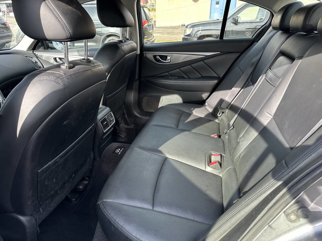 Used 2015 INFINITI Q50 Premium w/ Navigation Package image 16