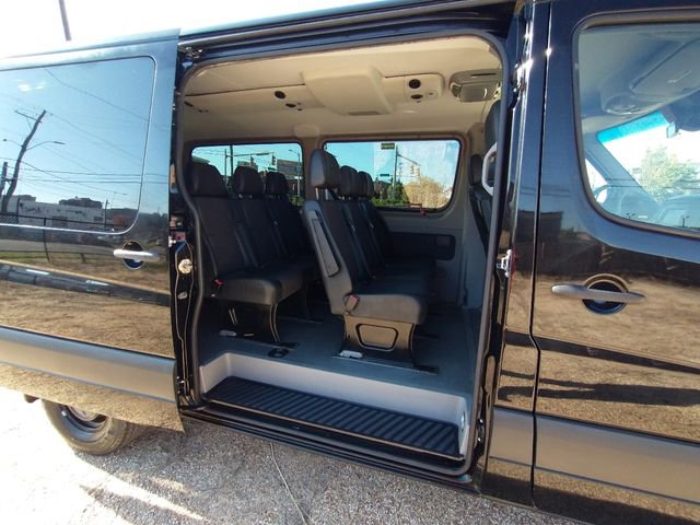 Used 2017 Mercedes-Benz Sprinter 2500 image 51