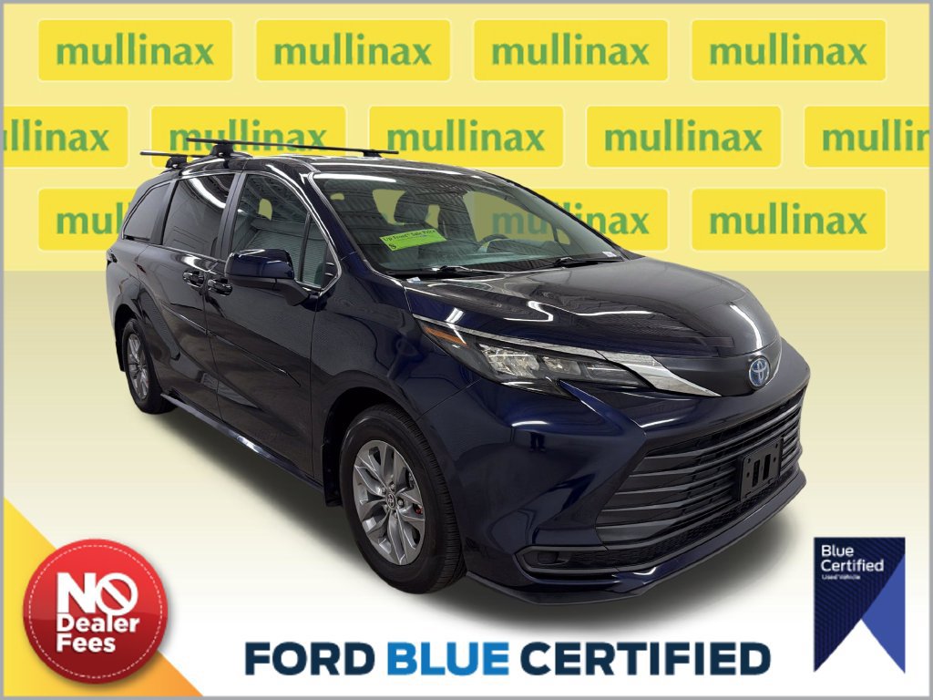Used 2025 Toyota Sienna LE