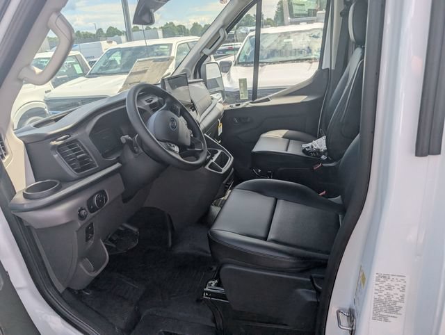 New 2026 Ford Transit 250 148 Medium Roof RWD image 11