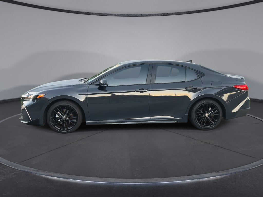 Used 2026 Toyota Camry SE FWD image 5