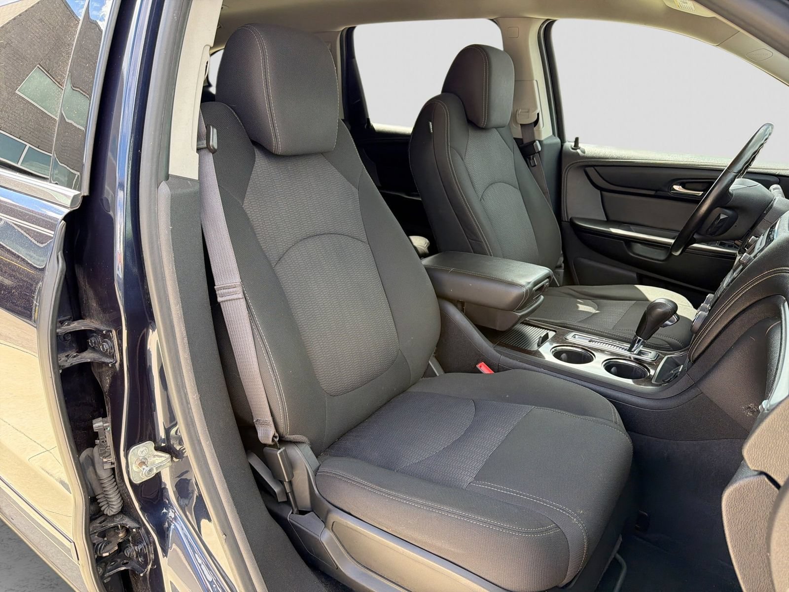Used 2015 Chevrolet Traverse LT w/ Traveler's Package FWD image 27
