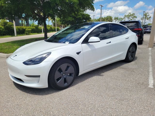 Used 2023 Tesla Model 3 Standard Range RWD image 4