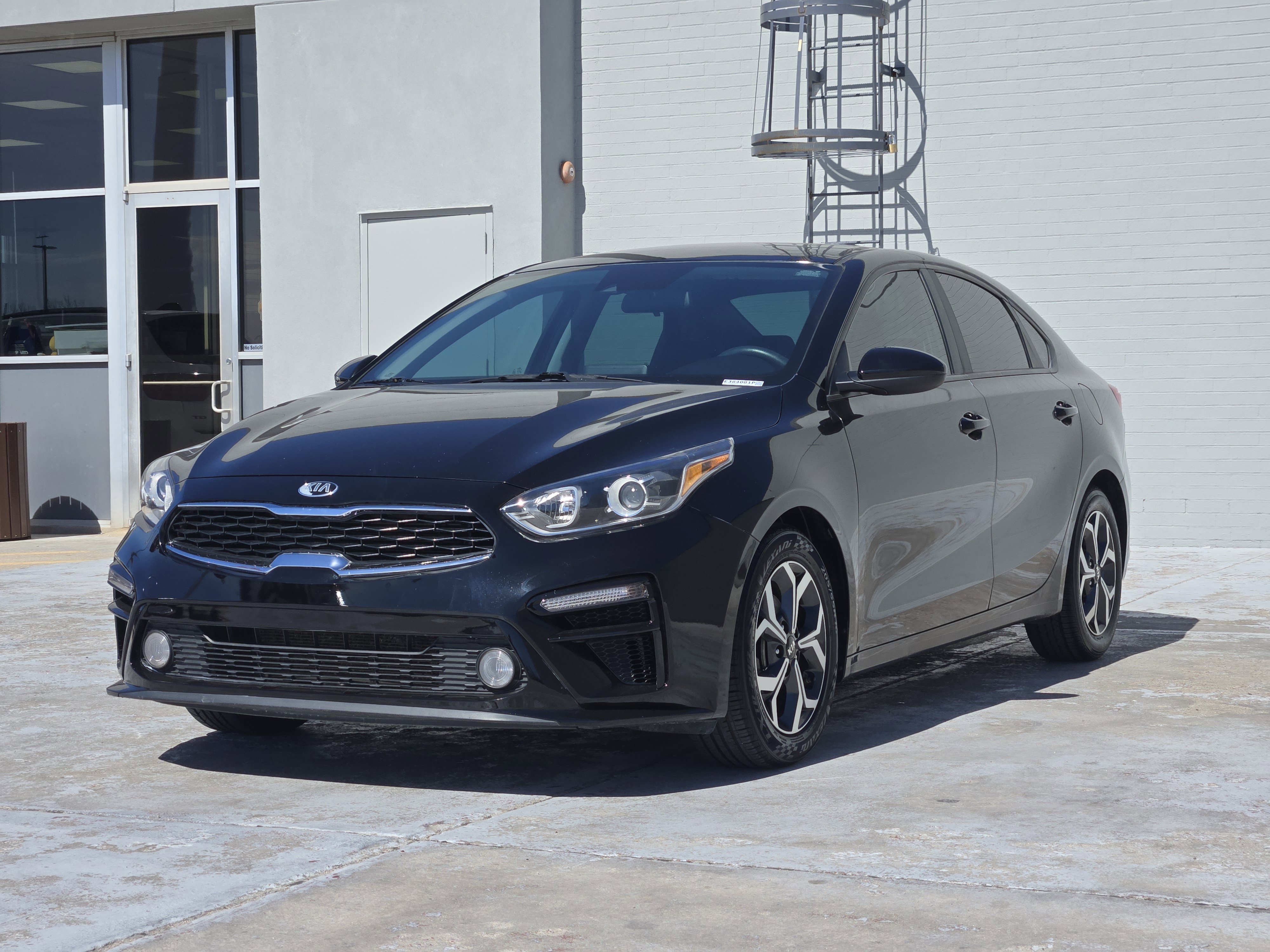 Used 2021 Kia Forte LXS image 4
