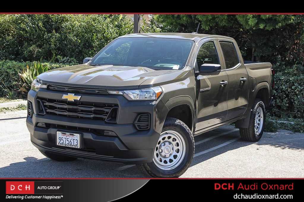 Used 2023 Chevrolet Colorado W/T image 1