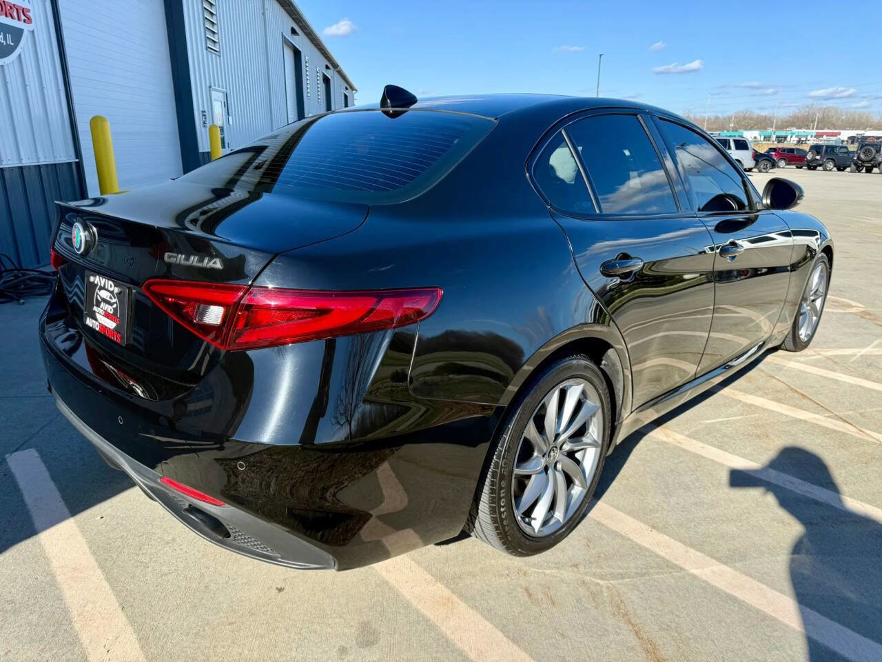 Used 2019 Alfa Romeo Giulia w/ Quick Order Package 22K Sport RWD image 8
