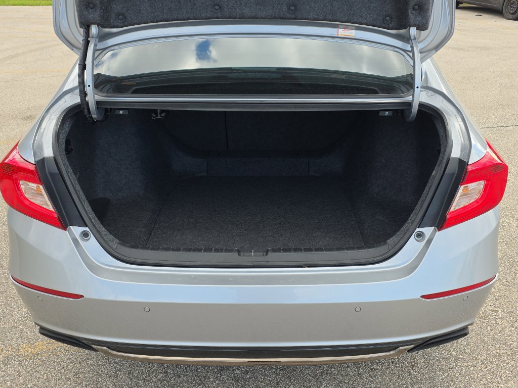 Used 2019 Honda Accord Touring image 7