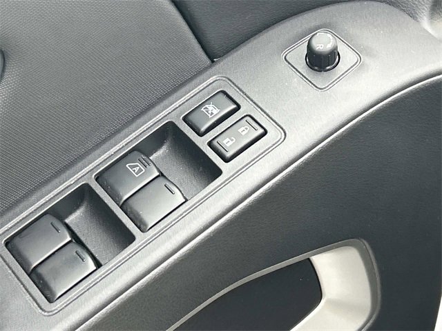 Used 2024 Nissan Frontier SL w/ Technology Package image 18