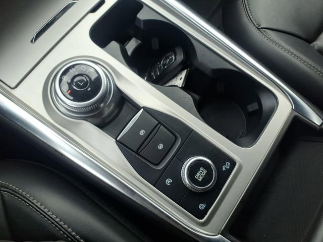 Used 2024 Ford Explorer XLT w/ Equipment Group 202A AWD/4WD image 20