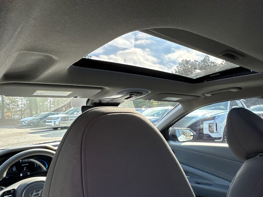 New 2026 Hyundai Elantra SEL Sport image 14