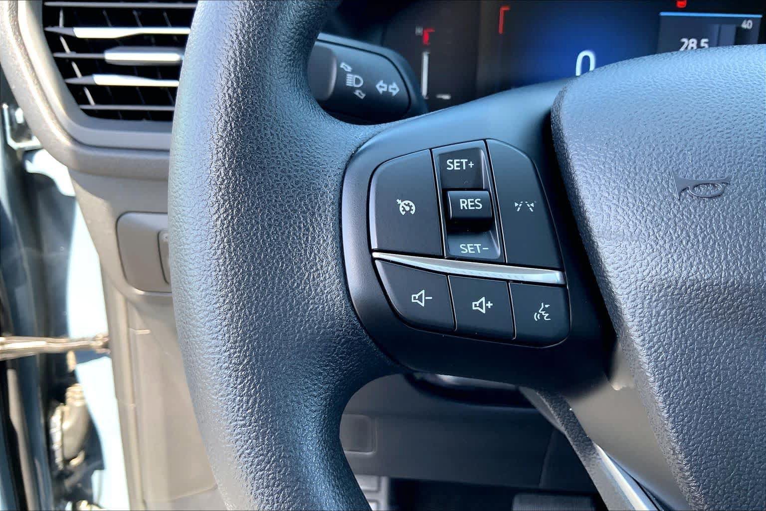 Used 2025 Ford Escape Active AWD/4WD image 21