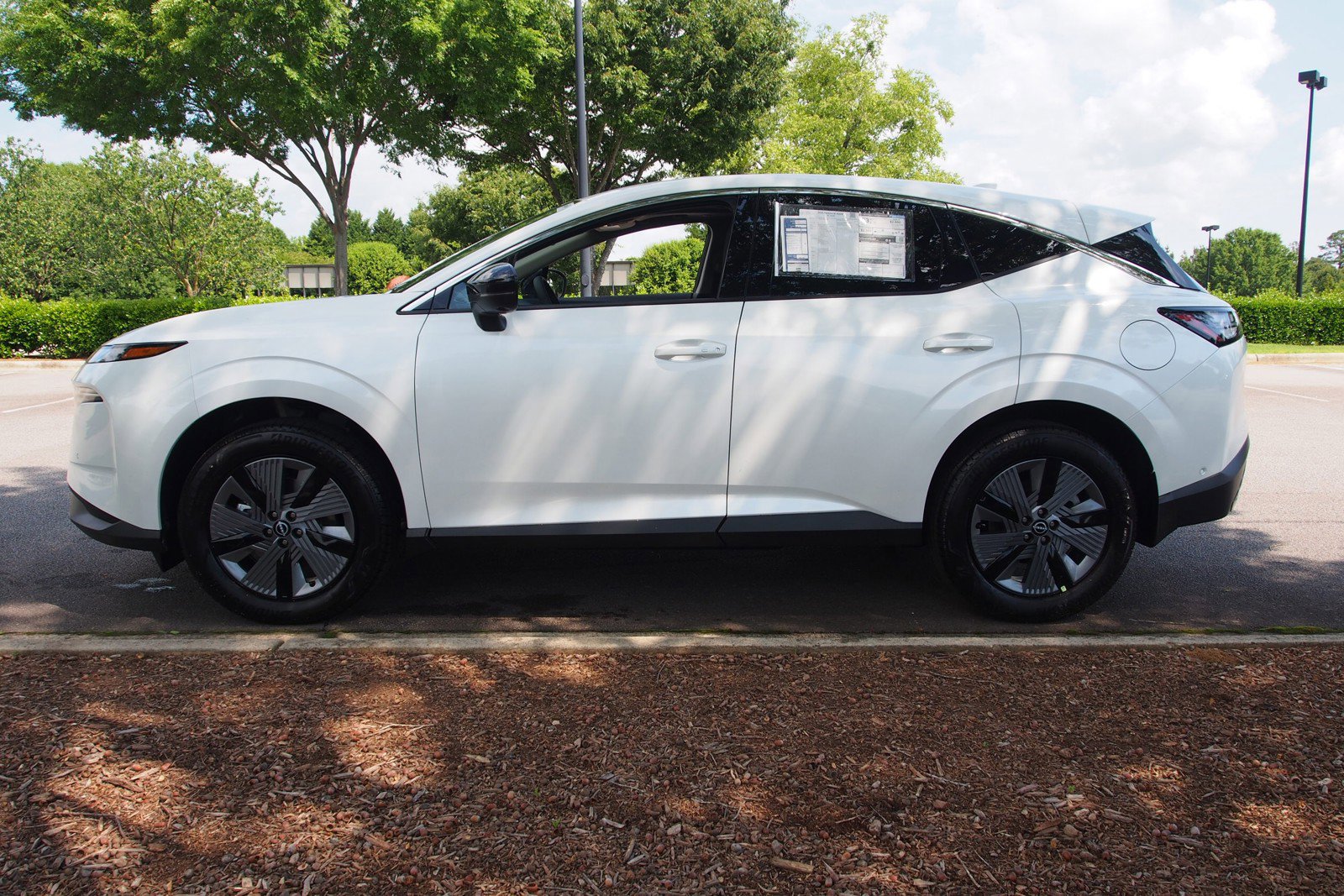 Used 2025 Nissan Murano SL image 4