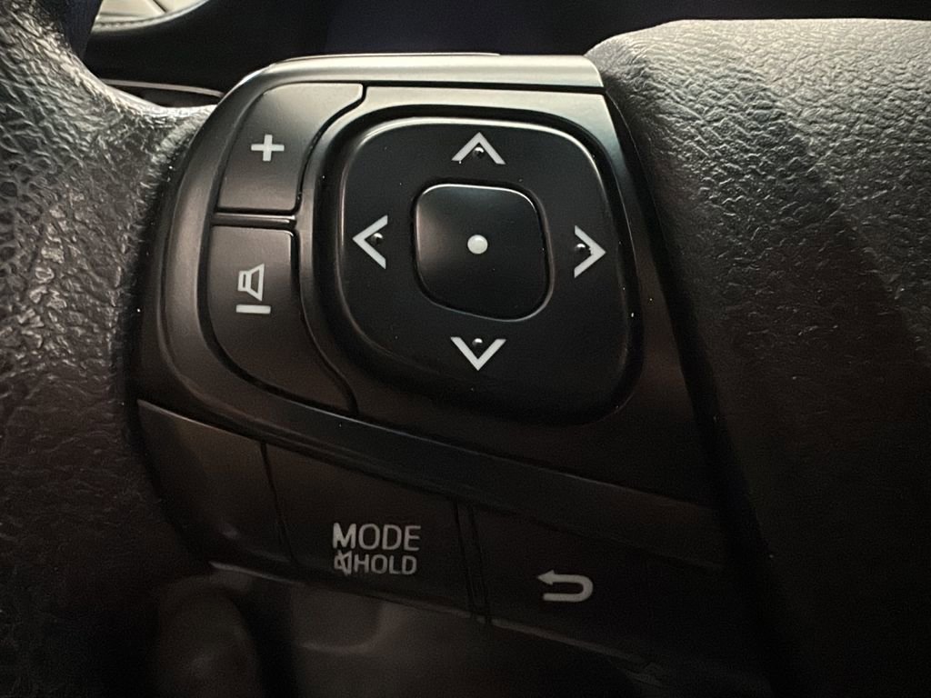 Used 2016 Toyota Camry LE image 19