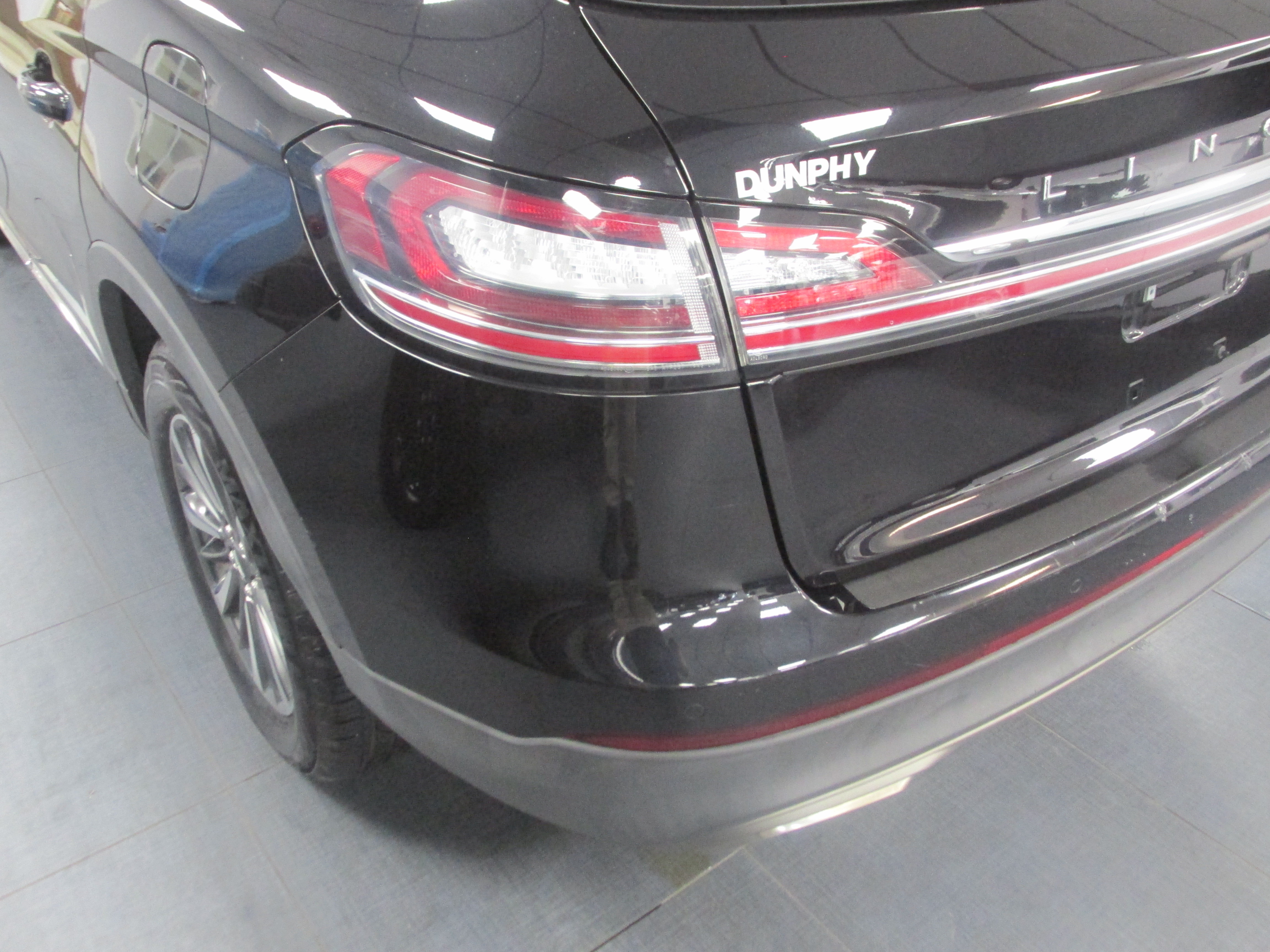 Used 2019 Lincoln Nautilus Select AWD/4WD image 12