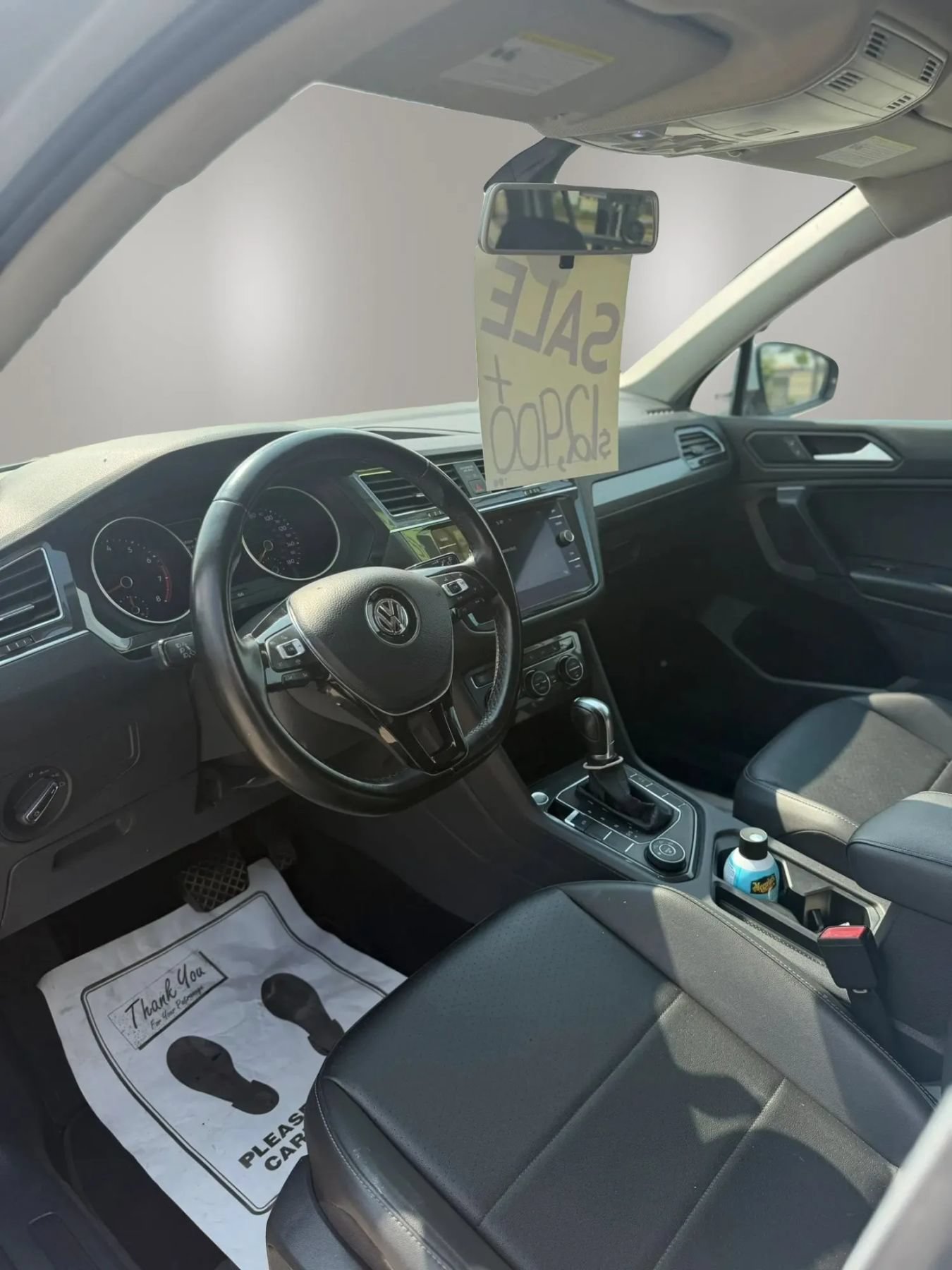 Used 2019 Volkswagen Tiguan SE w/ Panoramic Sunroof Package AWD/4WD image 10