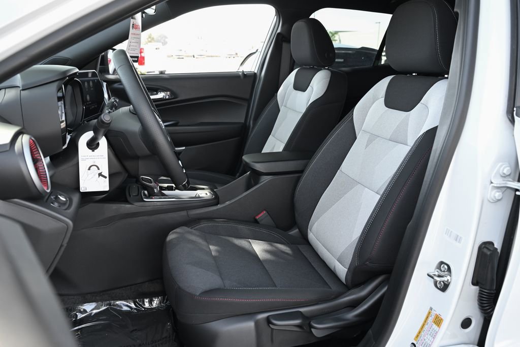 New 2026 Chevrolet Trax RS FWD image 15