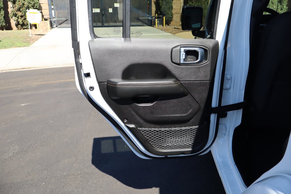 Certified 2026 Jeep Wrangler Unlimited Sahara AWD/4WD image 36