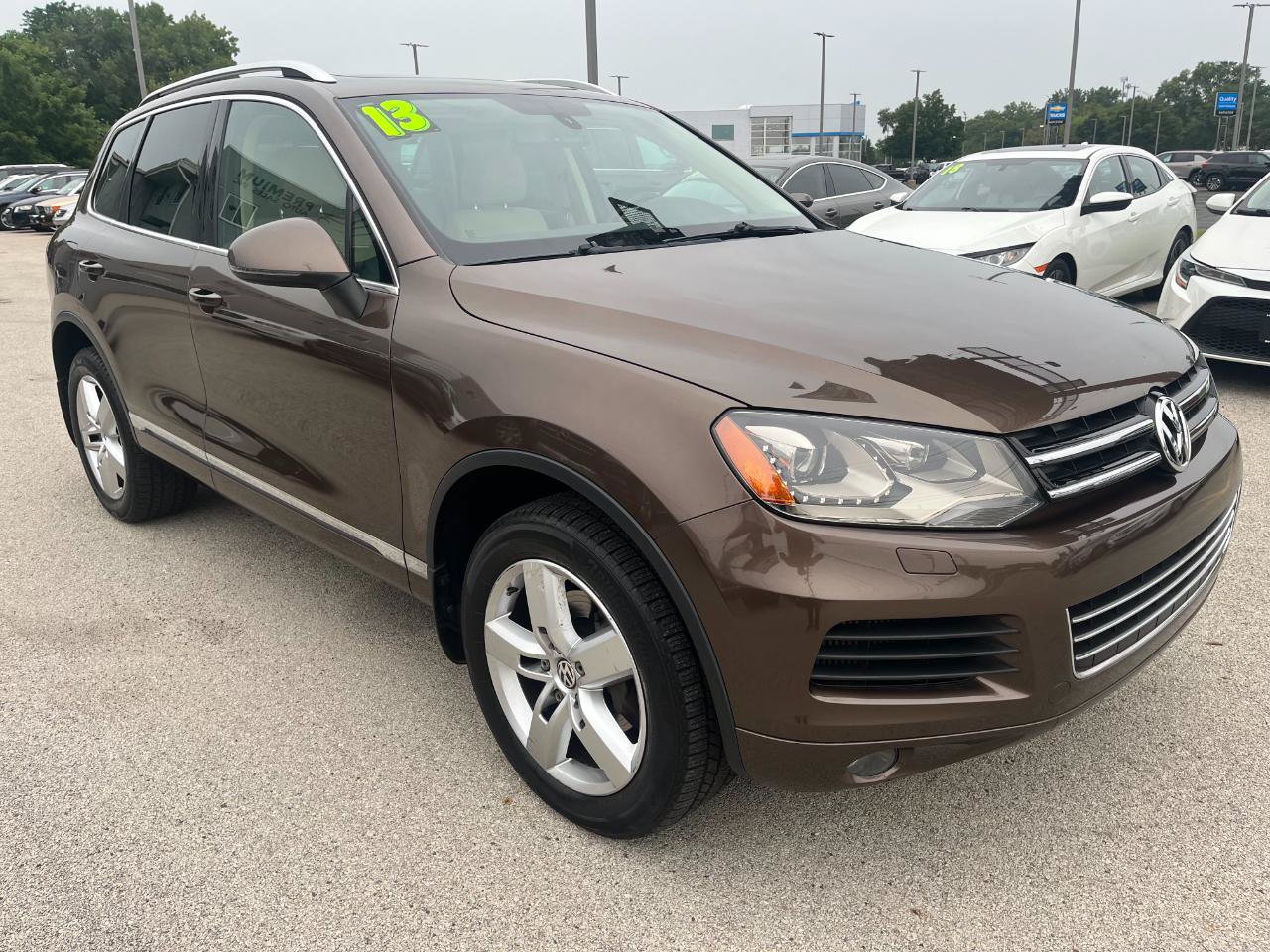 Used 2013 Volkswagen Touareg TDI AWD/4WD image 7